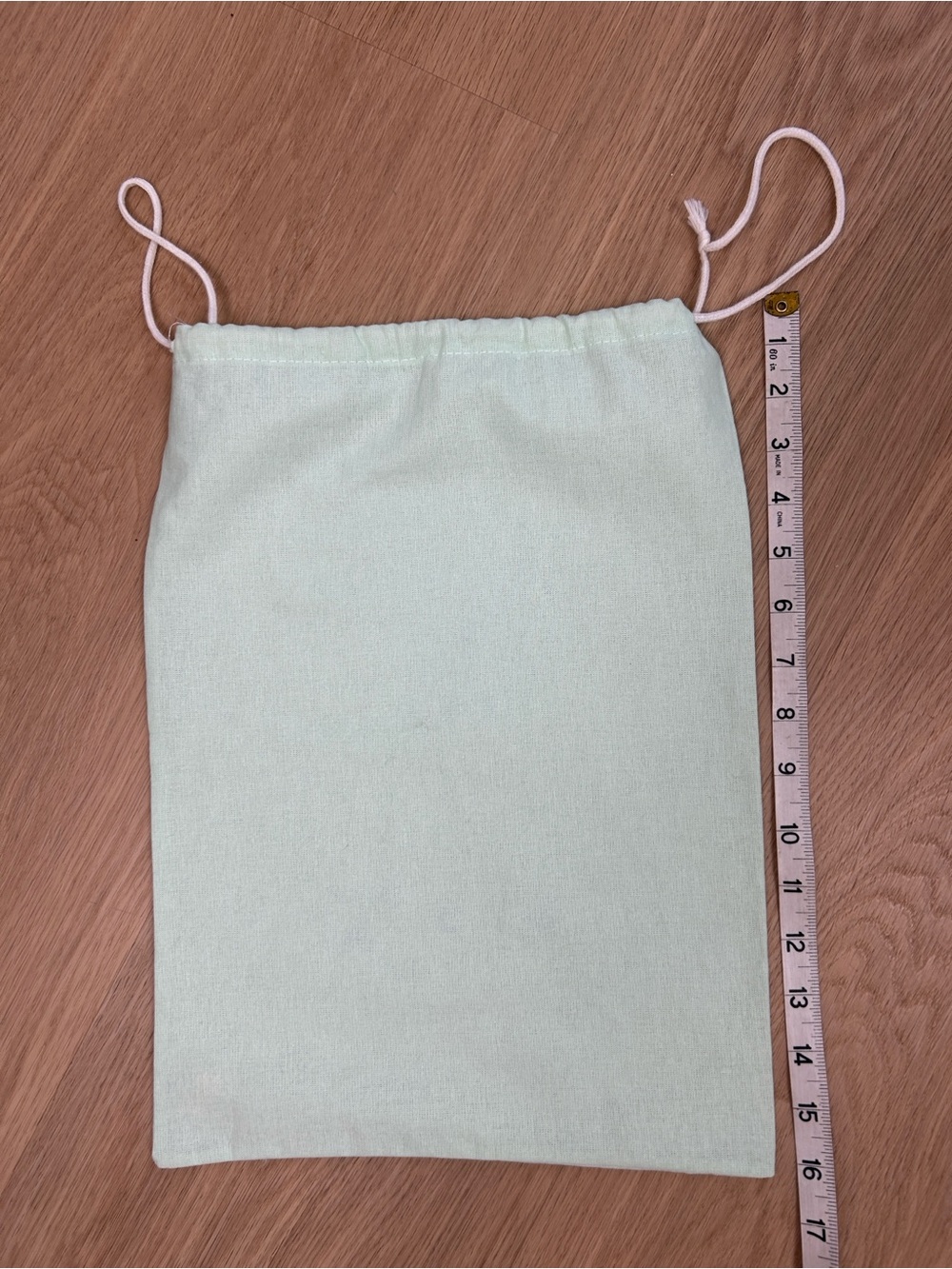 Off White Drawstring Dust Bag - Picture 2 of 3